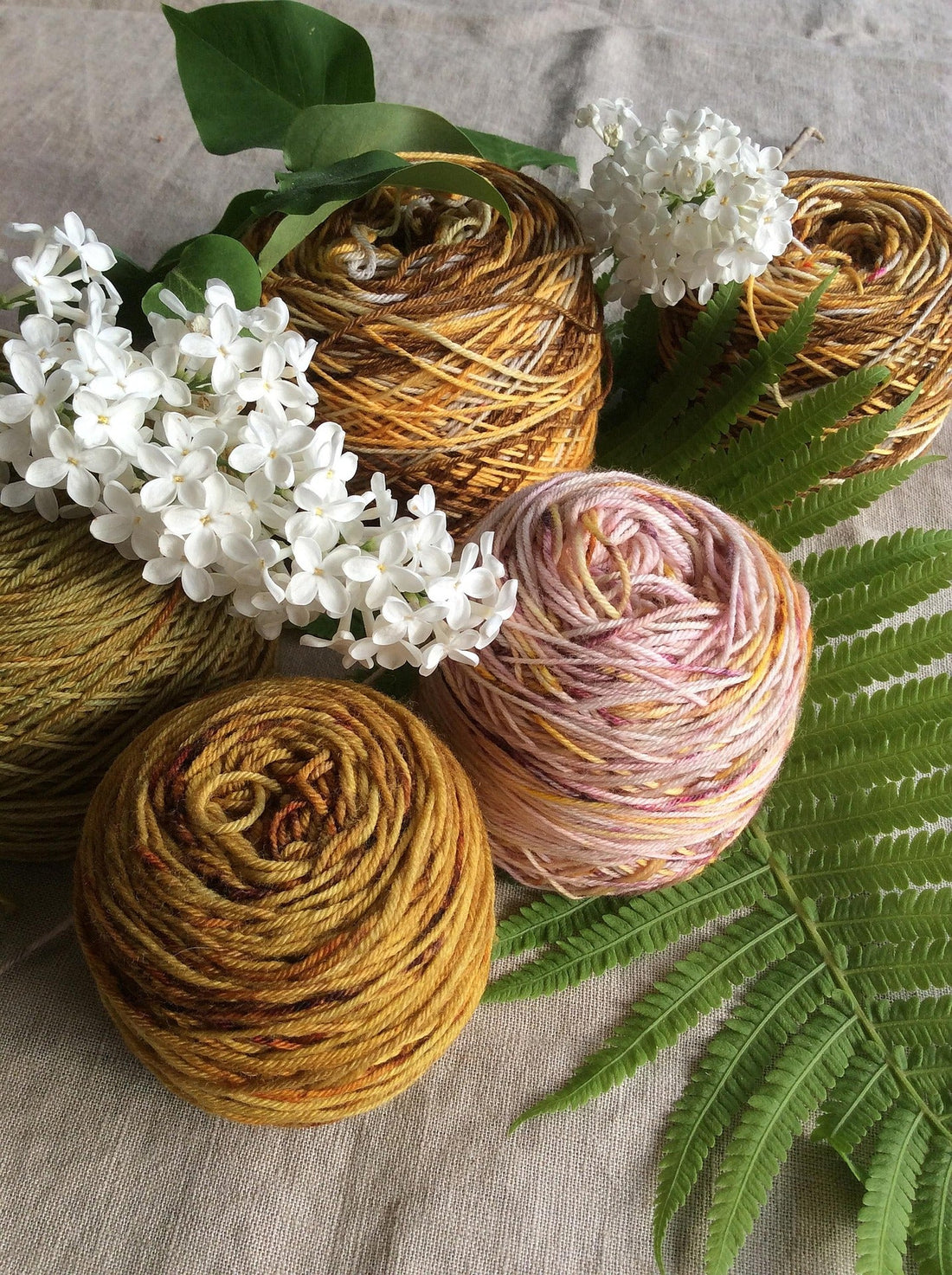 🧶 Materialvergleich: Welche Wolle ist die richtige für dich?