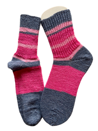 Handgestrickte Socken, Gr. 45/46, 6-fach