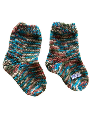 Handgestrickte Socken für Babys, Gr. 17/18