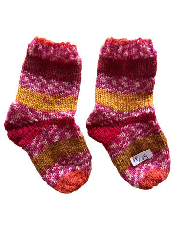 Handgestrickte Socken für Babys, Gr. 18/19