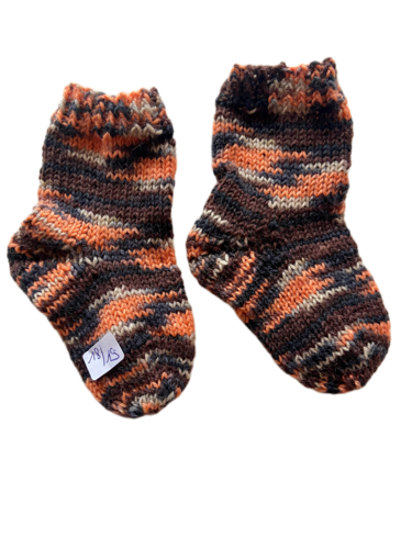 Handgestrickte Socken für Babys, Gr. 18/19