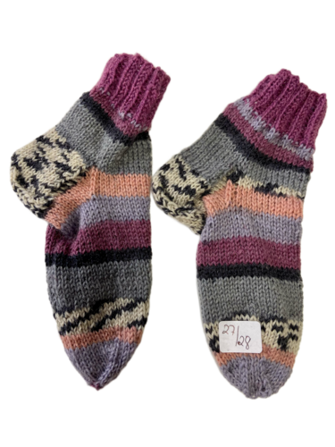 Handgestrickte Socken für Kinder, Gr. 27/28