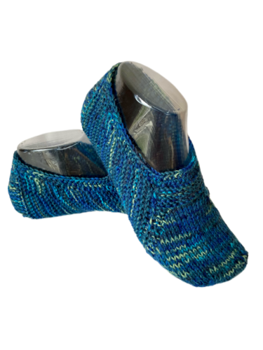 Hausschuhe, Puschen, Sofaschuhe, Bettschuhe, Handarbeit, Gr. 36/37