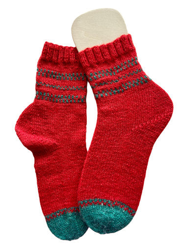 Handgestrickte SockenGr. 42/43, mit Faire-Isle gearbeitet