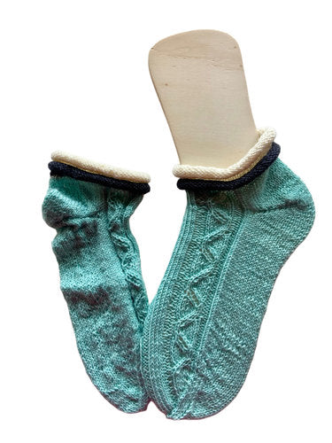 Handgestrickte Sneaker, Gr. 41/42