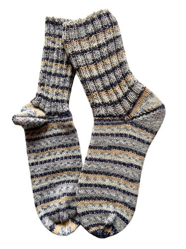 Handgestrickte Socken, Gr. 44/45, 6-fach