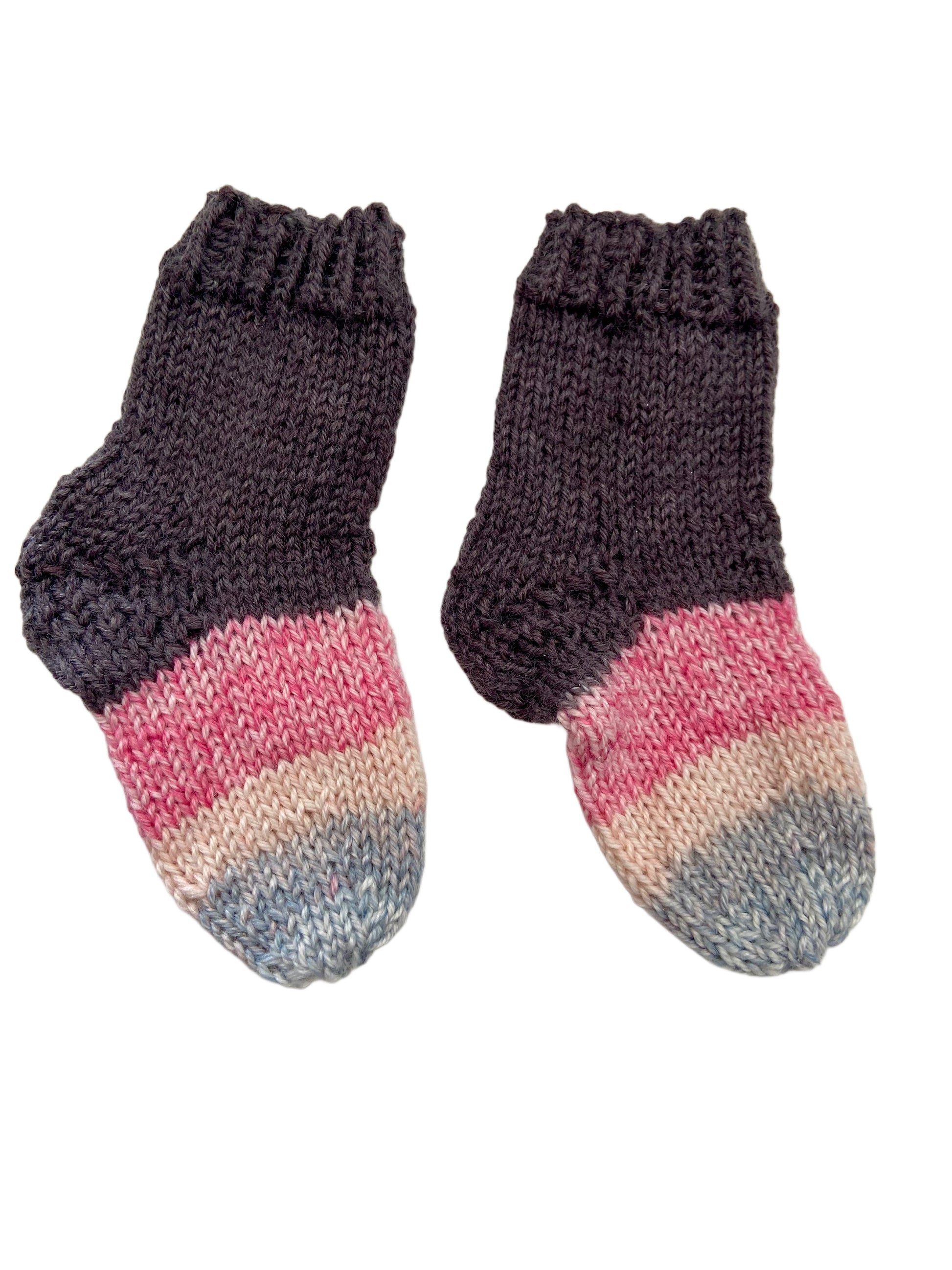 Handgestrickte Socken mit Seide für Neugeborene