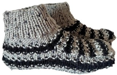 Hausschuhe, Puschen, Sofaschuhe, Bettschuhe, Handarbeit, Gr. 39/40