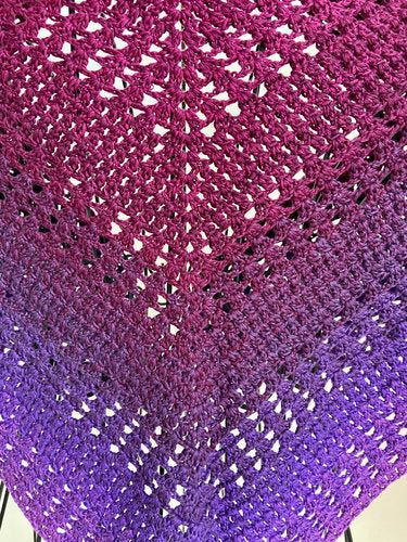Dreieckstuch, Lacetuch, Schultertuch, HANDARBEIT