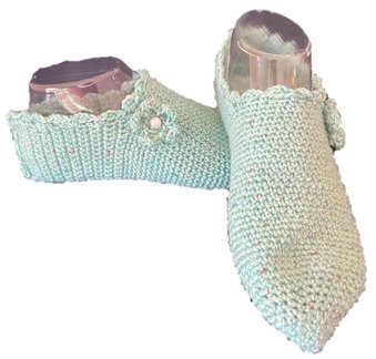 Hausschuhe, Puschen, Sofaschuhe, Bettschuhe, Handarbeit, Gr. 36/37