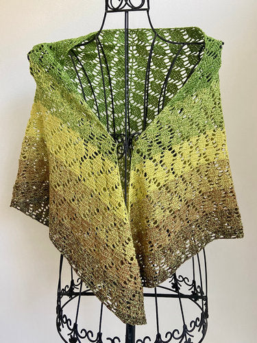 Dreieckstuch, Lacetuch, Schultertuch, HANDARBEIT, mit Glitzerfaden