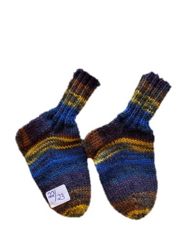 Handgestrickte Socken für Kinder, Gr. 22/23